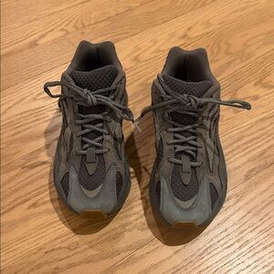 Yeezy Men's Charcoal and Dark Gray Sneakers